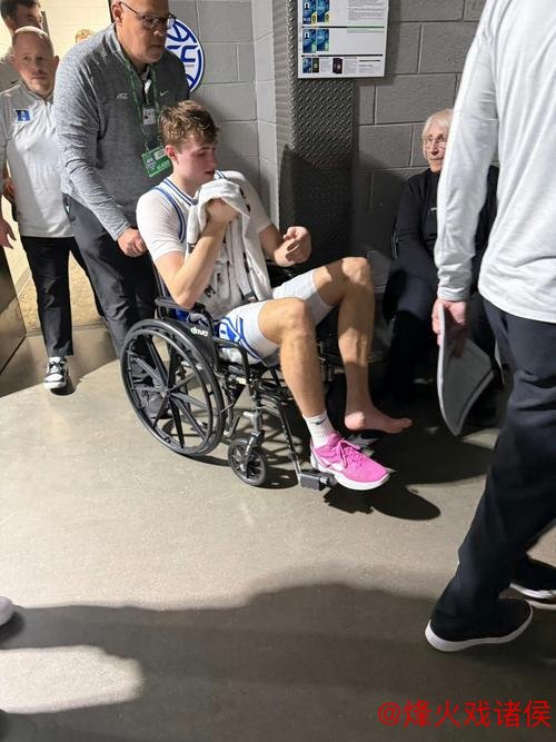 基德谈弗拉格伤情：扭踝因踩脚被迫离场休息