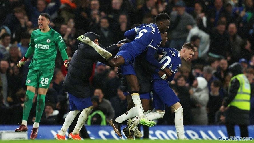 英超-穆尼斯绝杀帕尔默建功 切尔西1-2不敌富勒姆